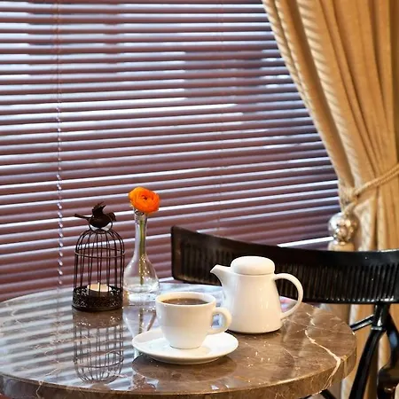 Gravis Taksim 4*