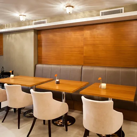 Gravis Taksim 4*