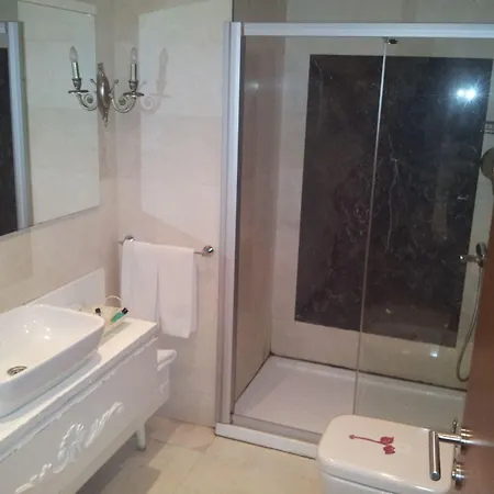 Gravis Taksim Hotel 4*