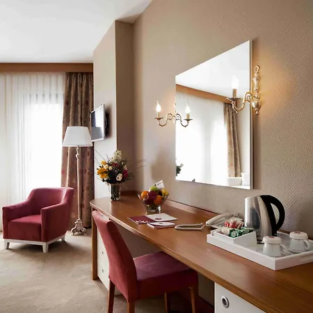 Gravis Taksim Hotel
